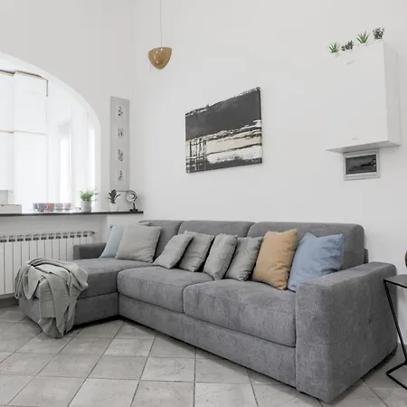 Terrazza Panoramica Su Brignole 아파트