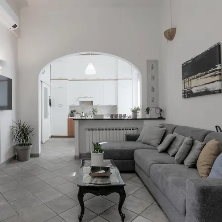 Terrazza Panoramica Su Brignole 아파트 *